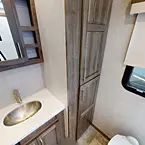 Rear Bathroom May Show Optional Features. Features and Options Subject to Change Without Notice.