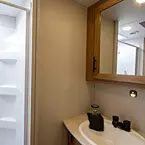 Front Full Bathroom May Show Optional Features. Features and Options Subject to Change Without Notice.