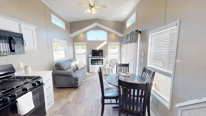 40CKCL-S Floorplan Main Room