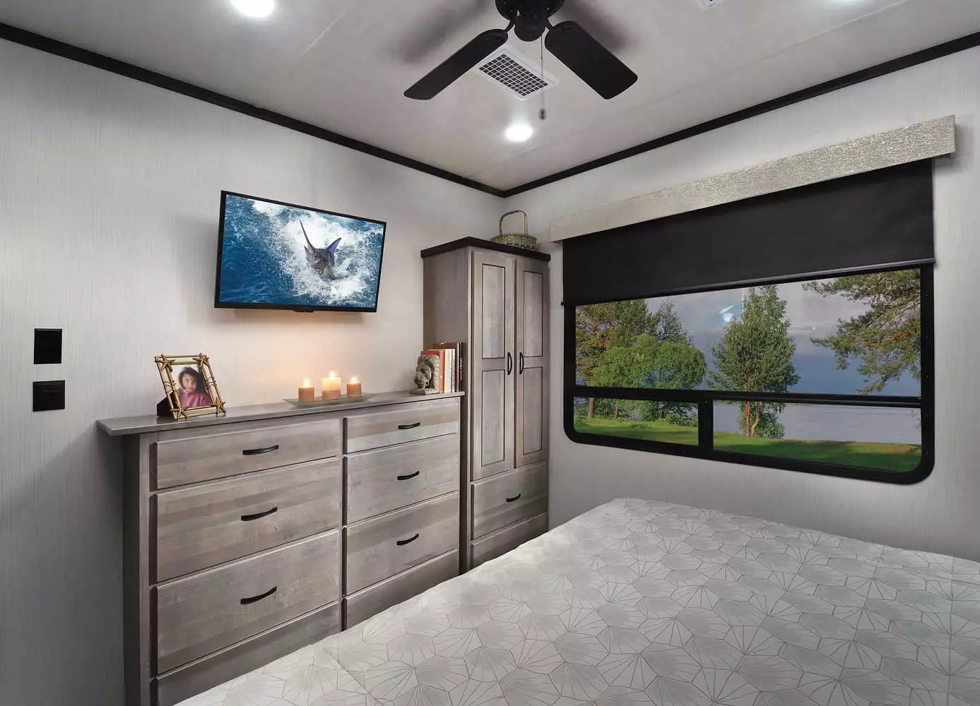 Cedar Creek Cottage Gallery Image