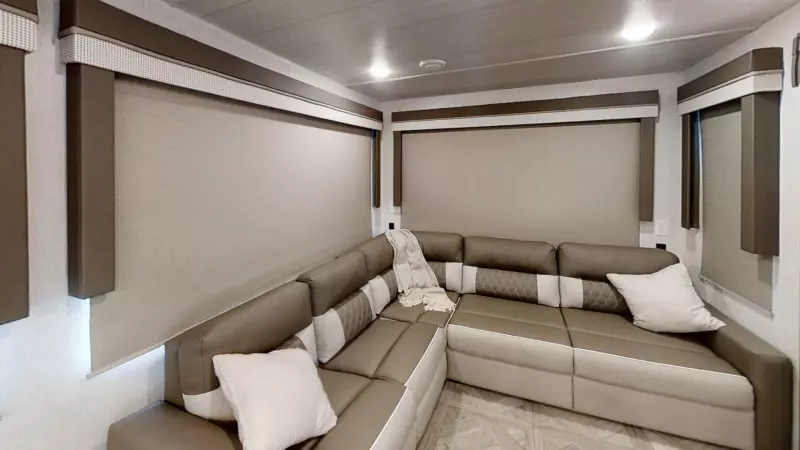 28VIEW Floorplan Main Room