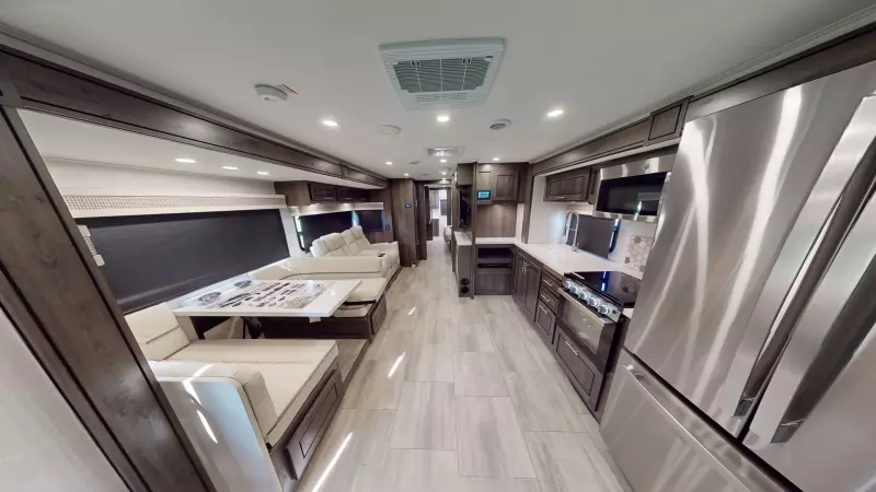 Georgetown 5 Series GT5 Main Room