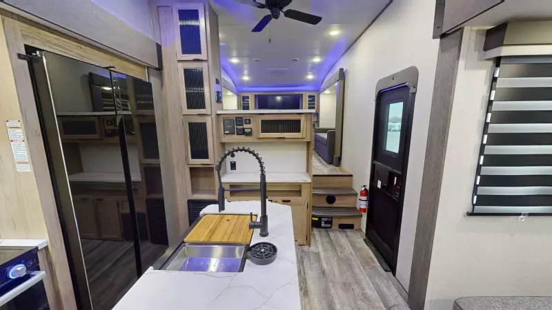 Arctic Wolf Main Room