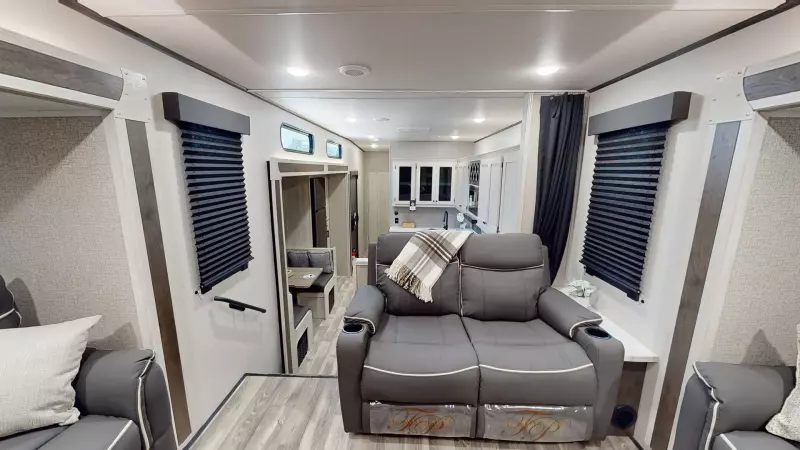 35FL Floorplan Main Room
