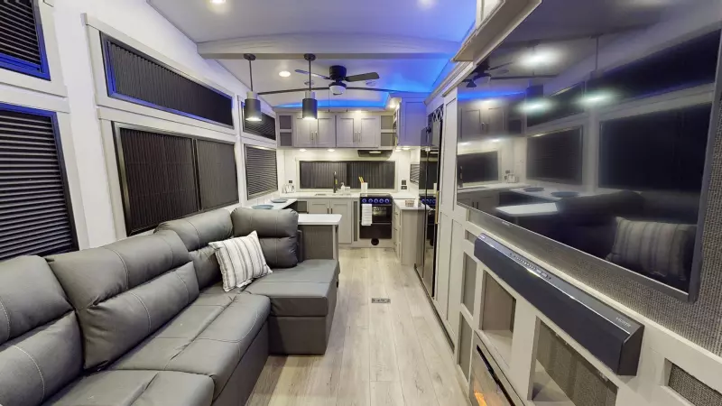 Heritage Glen Fifth Wheels Main Room