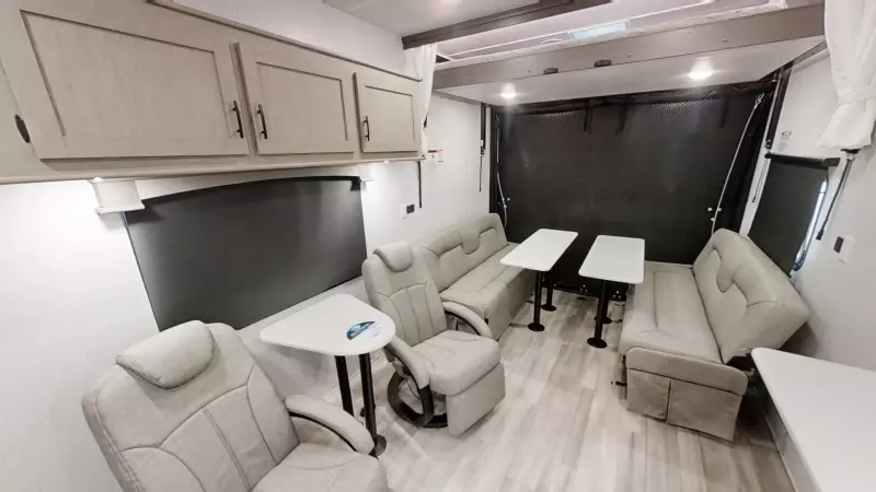 2750RLX Floorplan Main Room