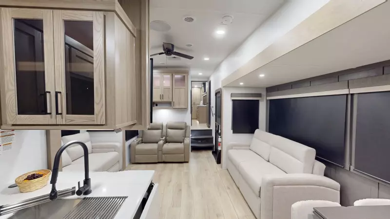 Rockwood Signature Fifth Wheels Main Room